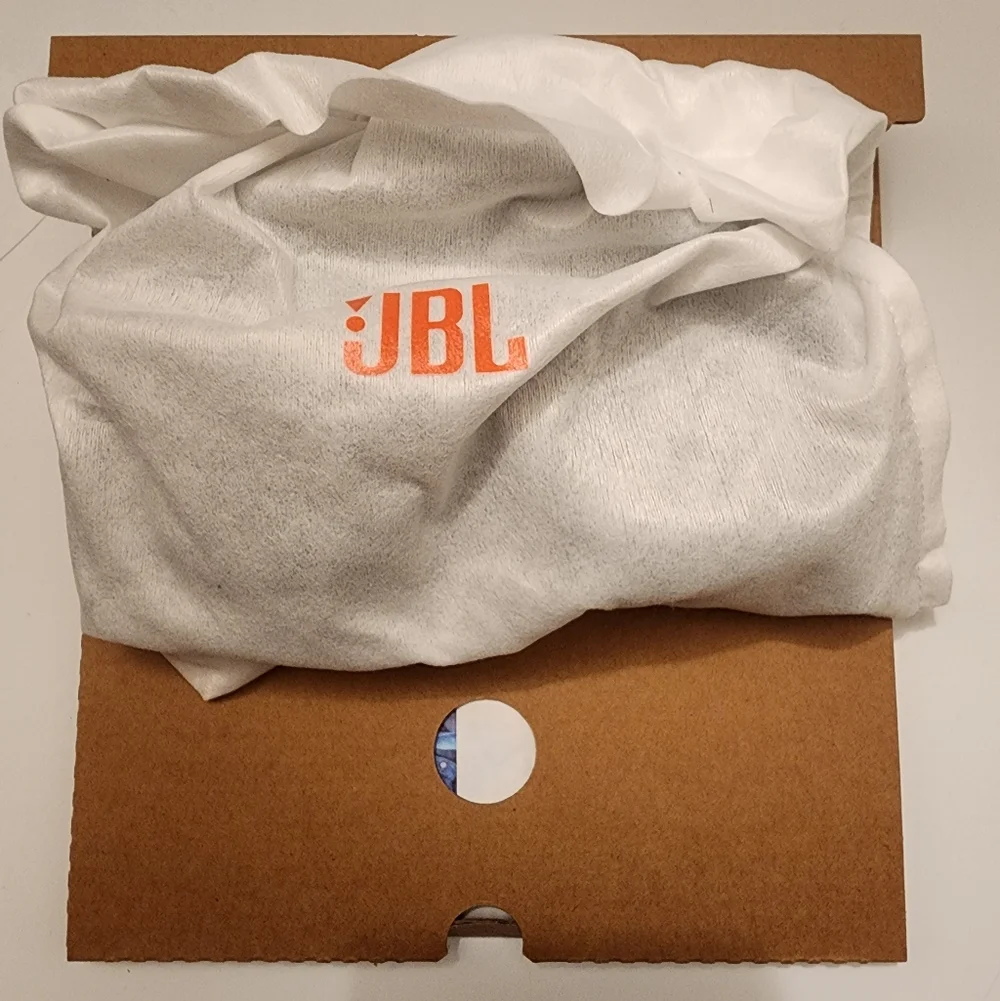 JBL Tune 520BT - Wireless On-Ear Bluetooth Headphones - NEW/OPENED PACKAGE - Picture 7 of 11